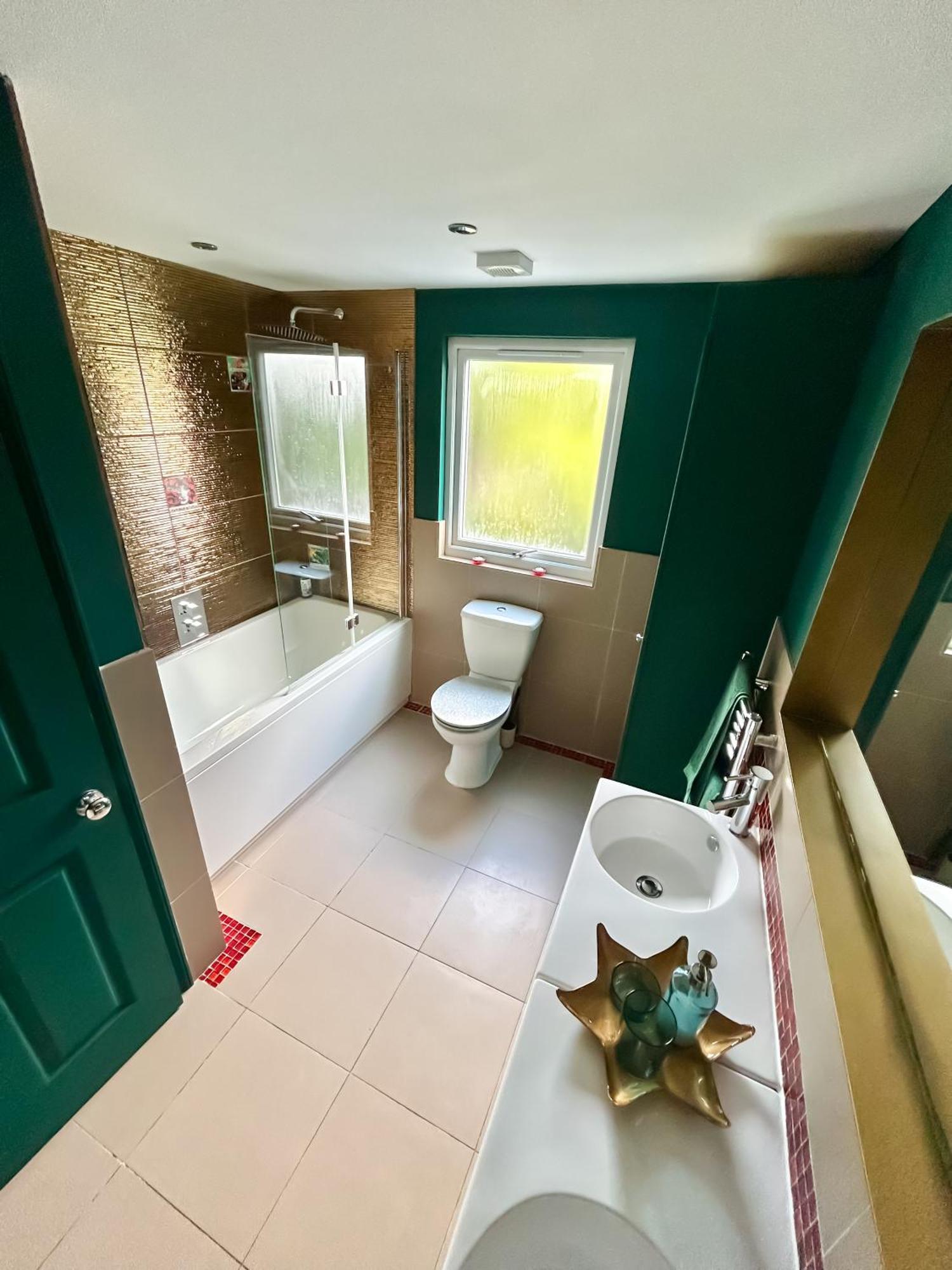 The Crown Loft Ensuite Luxury Accomodation كنغستون أبون تامْسْ المظهر الخارجي الصورة